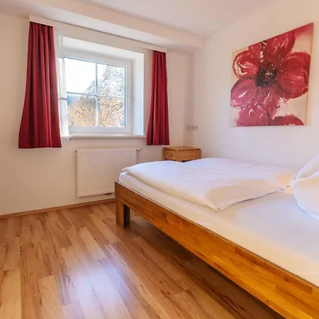 Eisl Apartment *