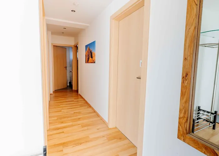 Eisl Апартаменты *